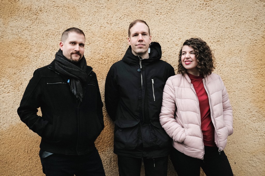 esiintyjä bändi trio 